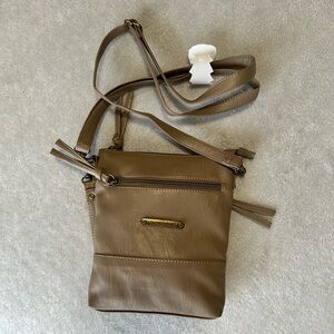NWT Stone Mountain Crossbody Bag